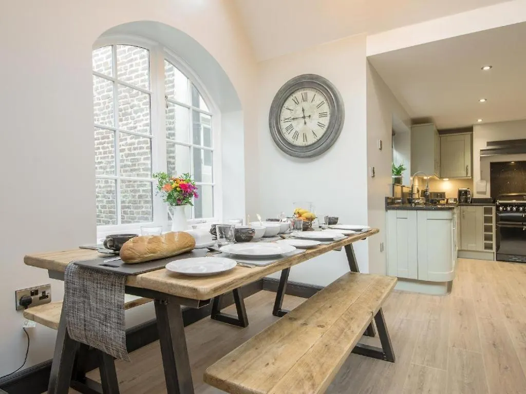 89A Church Street - Luxury One Bed Apartment With Roof Terrace Whitby Storbritannien